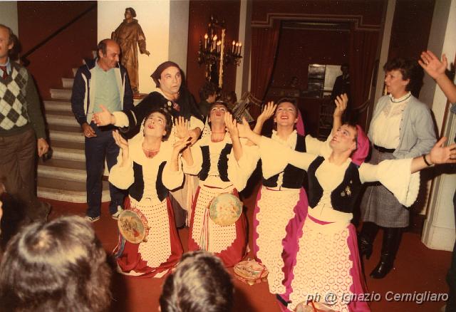 Coro_delle_Egadi_-219-Austria-Vienna-Novembre-1983.jpg
