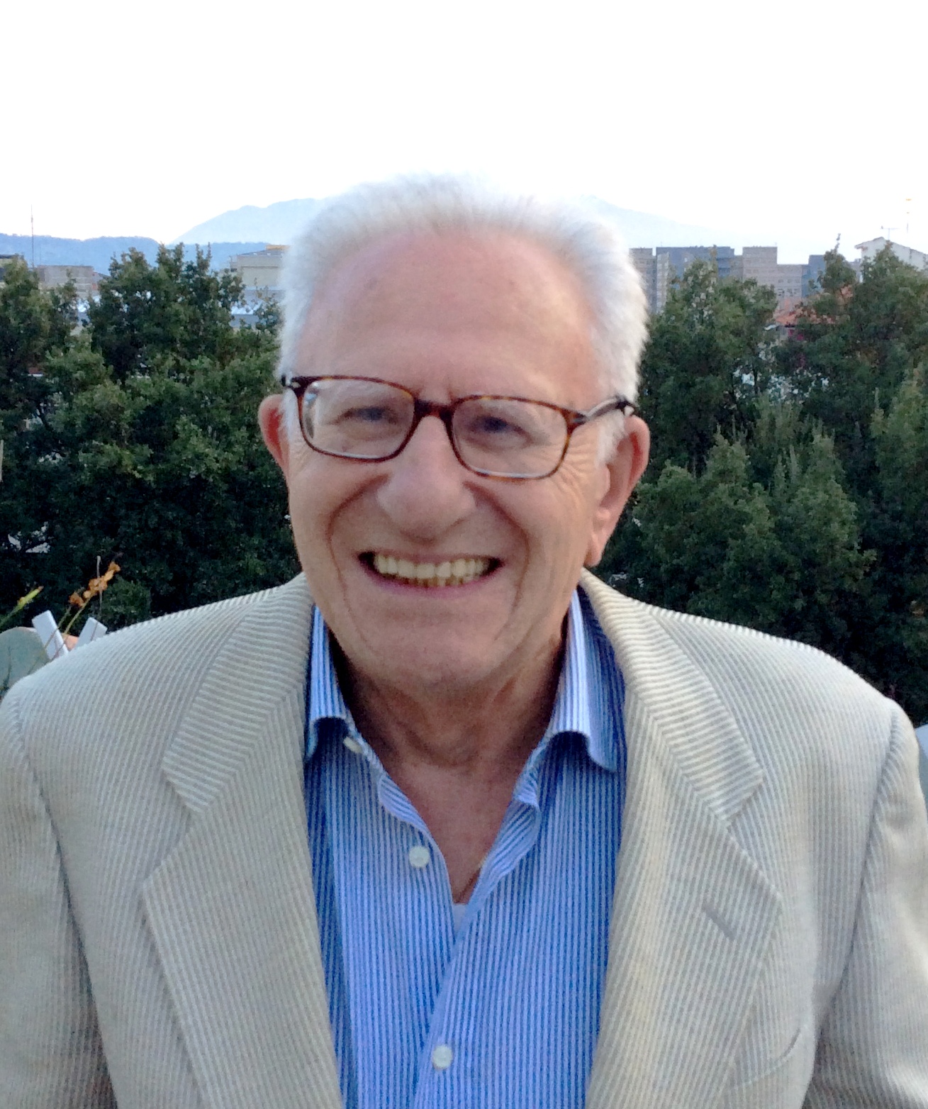 Il Prof. Giuseppe Abate