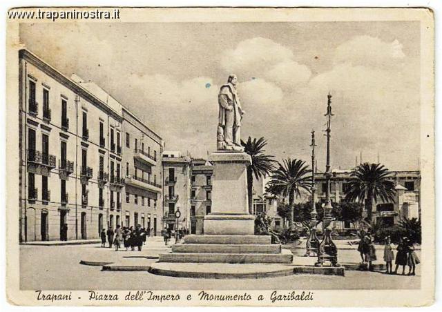 Trapani-Piazza_Garibaldi-019.jpg