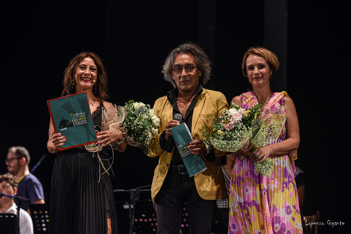 Nella foto: Rosaria Bonfiglio, Nicola Augugliaro, Mariella Bonfiglio